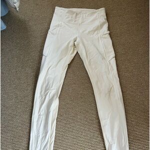 White lululemon leggings